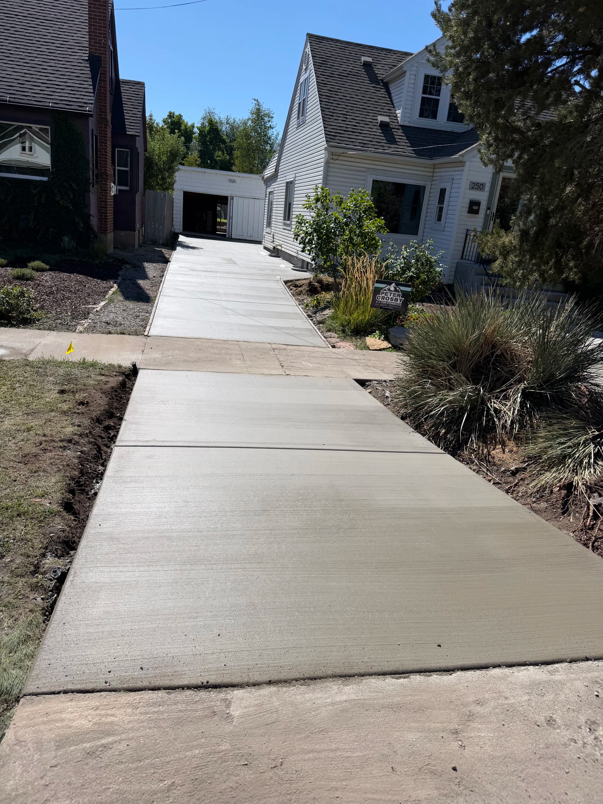 Gallery photos for Cracked Driveway Gets a Full Concrete Replacement in Pocatello: Image #1